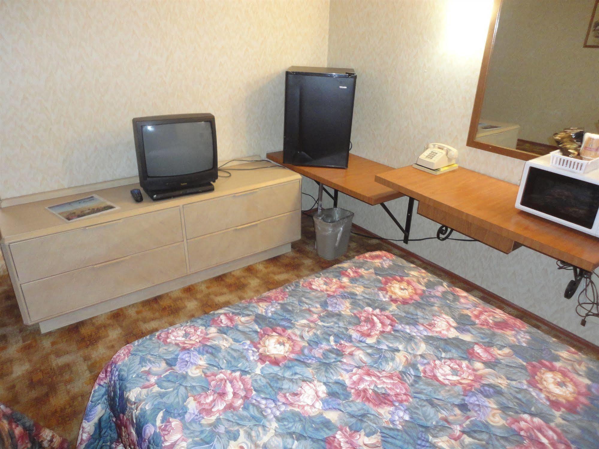 Empire Motel Saint Francis Экстерьер фото